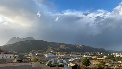 puig campana nubes y claros puig campana nubes y claros