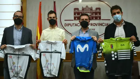 Héctor Carretero en su visita a la Diputación de Albacete junto a Fran Valera, Santiago Cabañero y Dani Sancha. Héctor Carretero en su visita a la Diputación de Albacete junto a Fran Valera, Santiago Cabañero y Dani Sancha.