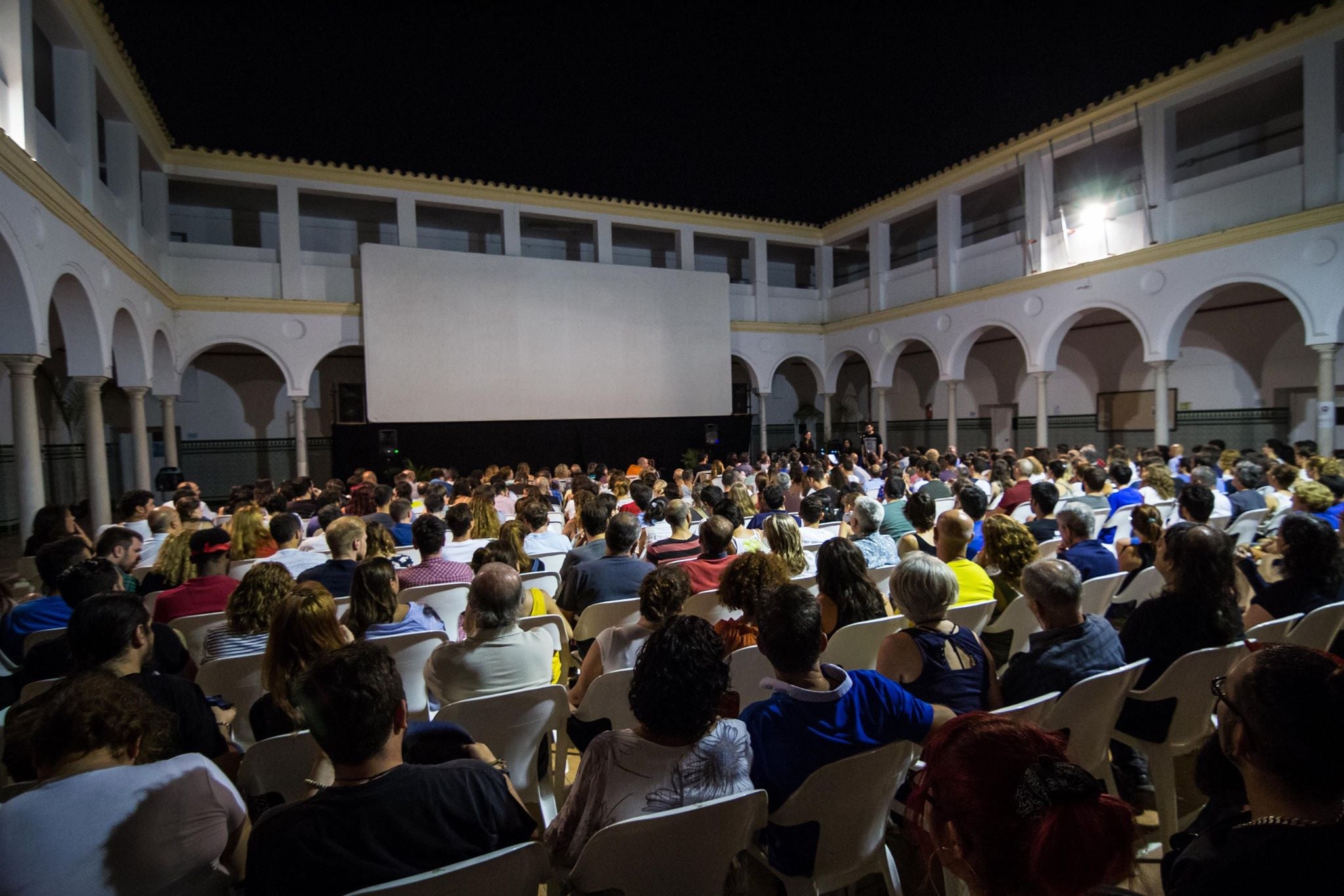El festival 'Insomnia' de El Puerto volverá en julio "con un bombazo" como apertura El festival 'Insomnia' de El Puerto volverá en julio "con un bombazo" como apertura