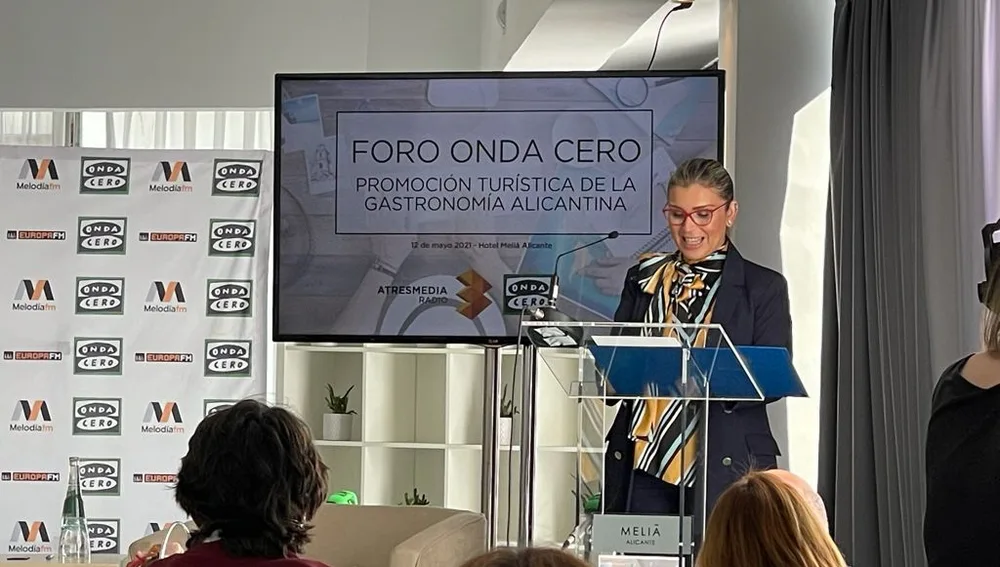 Mari Carmen Sánchez, vicealcaldesa de Alicante, en el discurso de apertura.