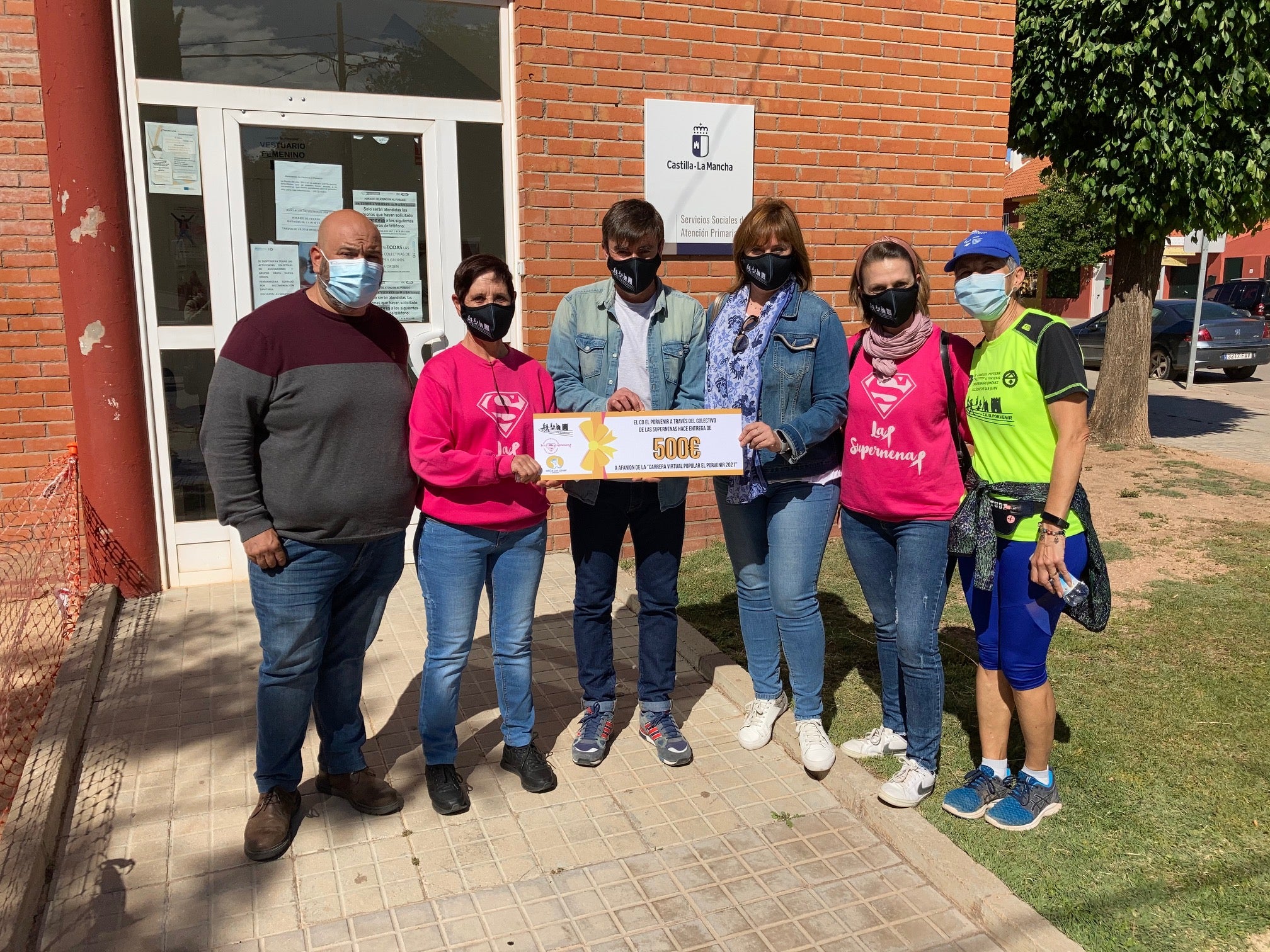 El Club Deportivo El Porvenir recaudó 500 euros con su carrera popular El Club Deportivo El Porvenir recaudó 500 euros con su carrera popular