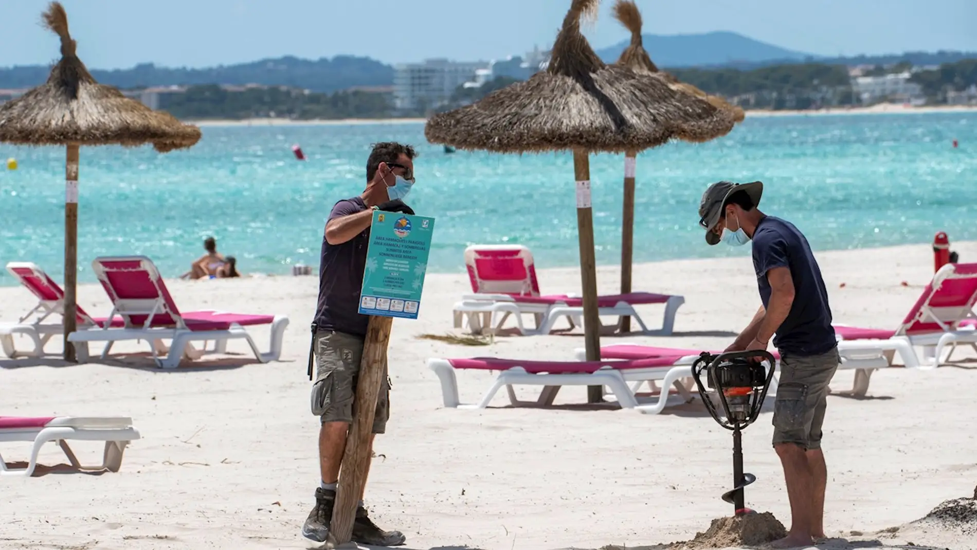 ¿Dejará de ser obligatoria la mascarilla en exteriores este verano en España?