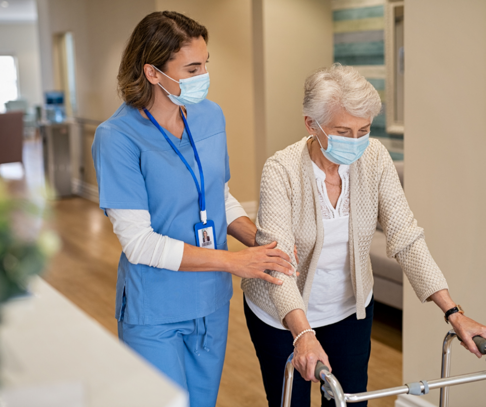 Las mascarillas dejan de ser obligatorias para los mayores en sus residencias Las mascarillas dejan de ser obligatorias para los mayores en sus residencias