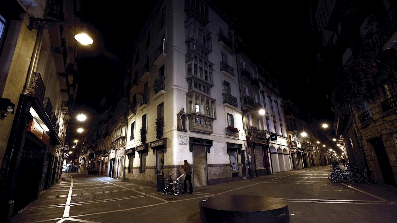 Calle Zapatería con Pozoblanco, en el casco Viejo de Pamplona