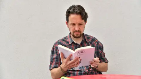 El nuevo look de Pablo Iglesias tras cortarse la coleta El nuevo look de Pablo Iglesias tras cortarse la coleta