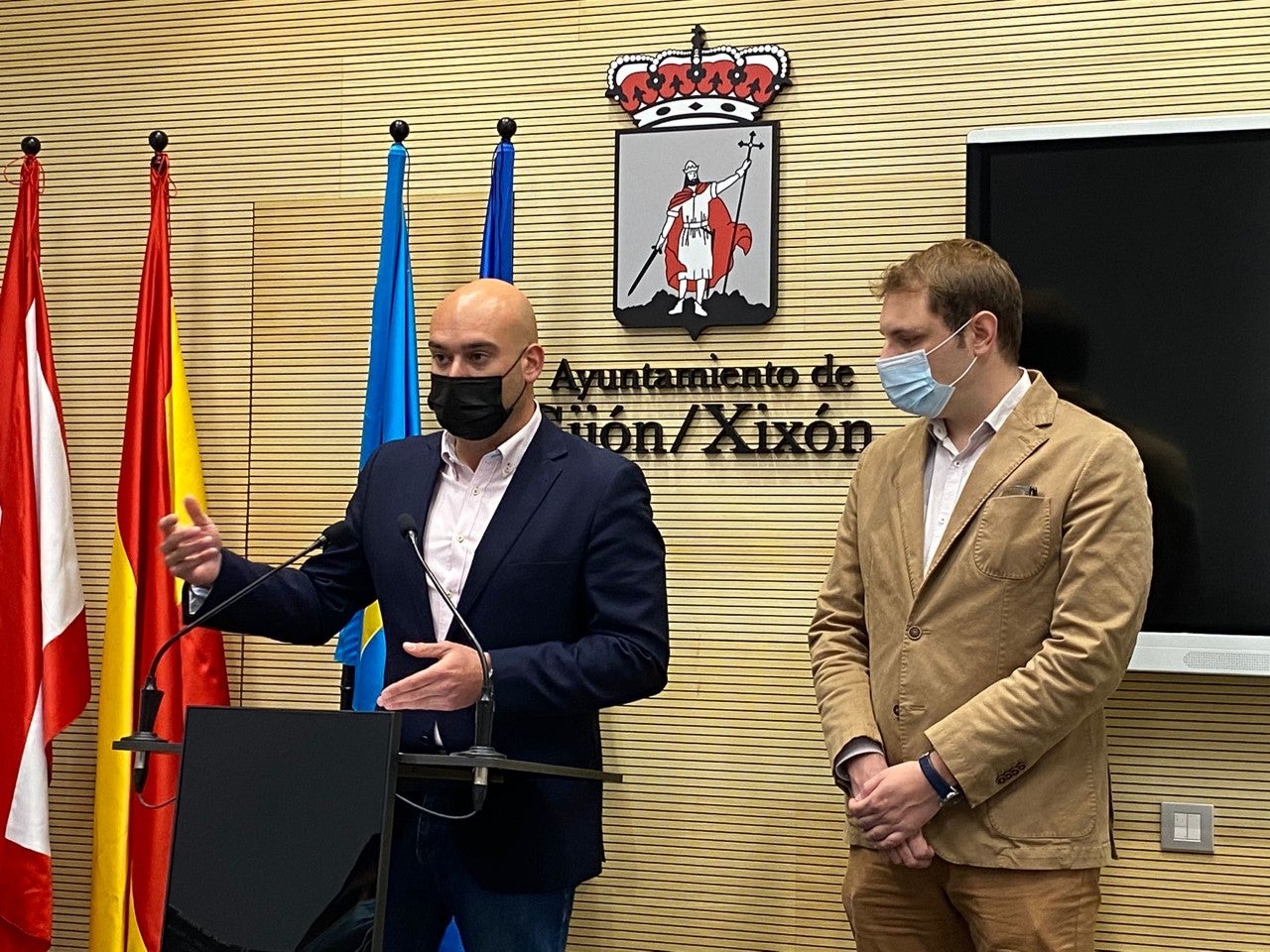 Más de Uno Gijón Informativo 12/05/2021 Más de Uno Gijón Informativo 12/05/2021