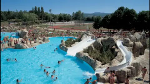 Piscina recreativa Mendizorroza Piscina recreativa Mendizorroza