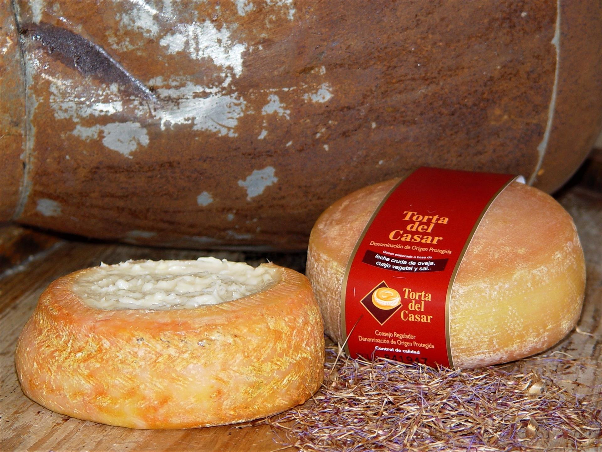 Europa da la razón a la Torta del Casar y resuelve que "torta" es exclusivo Europa da la razón a la Torta del Casar y resuelve que "torta" es exclusivo