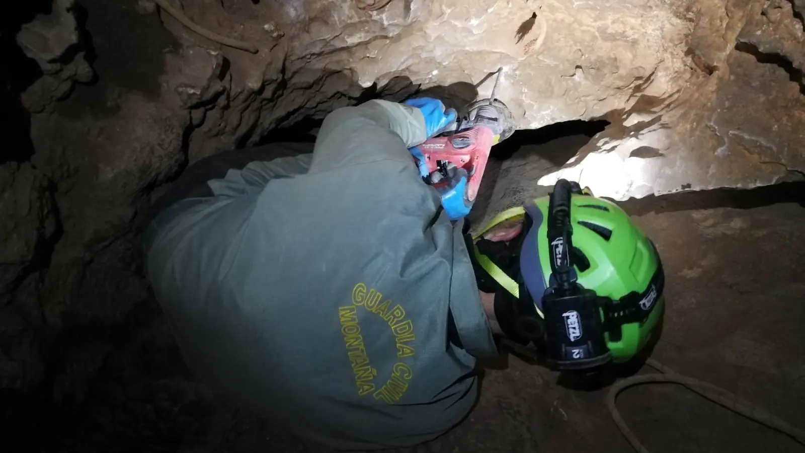Rescatado el cuerpo del espele&oacute;logo en Ri&oacute;par
