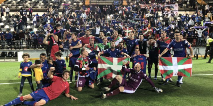 La gran proeza del Amorebieta al ascender a Segunda División La gran proeza del Amorebieta al ascender a Segunda División