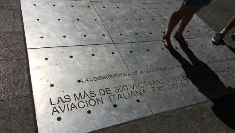 Memorial de las más de 300 víctimas del bombardeo de 1938