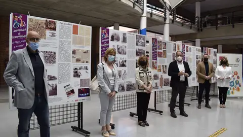 Mujer poder y sociedad, protagonistas de una exposición que ya se puede visitar en el Campus de Albacete Mujer poder y sociedad, protagonistas de una exposición que ya se puede visitar en el Campus de Albacete