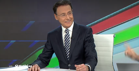 El sorprendente momento de Matías Prats: tararea en directo la canción que ganó Eurovisión cuando fue presentador del jurado El sorprendente momento de Matías Prats: tararea en directo la canción que ganó Eurovisión cuando fue presentador del jurado