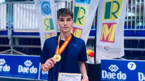 Hugo Arillo se proclama campeón de España absoluto en Benidorm. TAEKWONDO