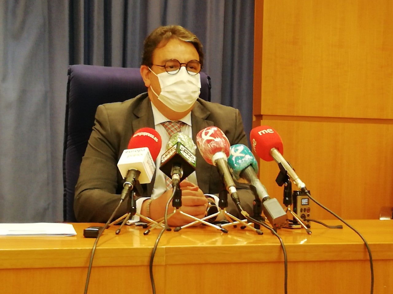 Sanidad contempla tomar medidas administrativas por los casos de coronavirus en Arroyo de San Serván y lo descarta en Badajoz ciudad, por ahora Sanidad contempla tomar medidas administrativas por los casos de coronavirus en Arroyo de San Serván y lo descarta en Badajoz ciudad, por ahora