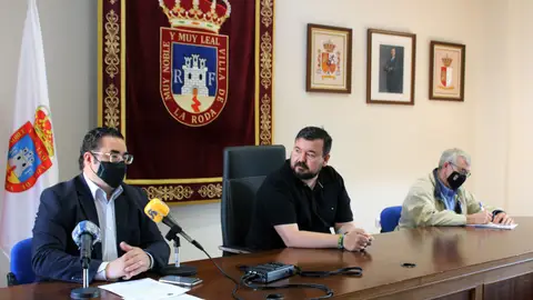 La Roda se suma a la Federación Regional de Caza para evitar el ahogamiento de animales en el trasvase La Roda se suma a la Federación Regional de Caza para evitar el ahogamiento de animales en el trasvase