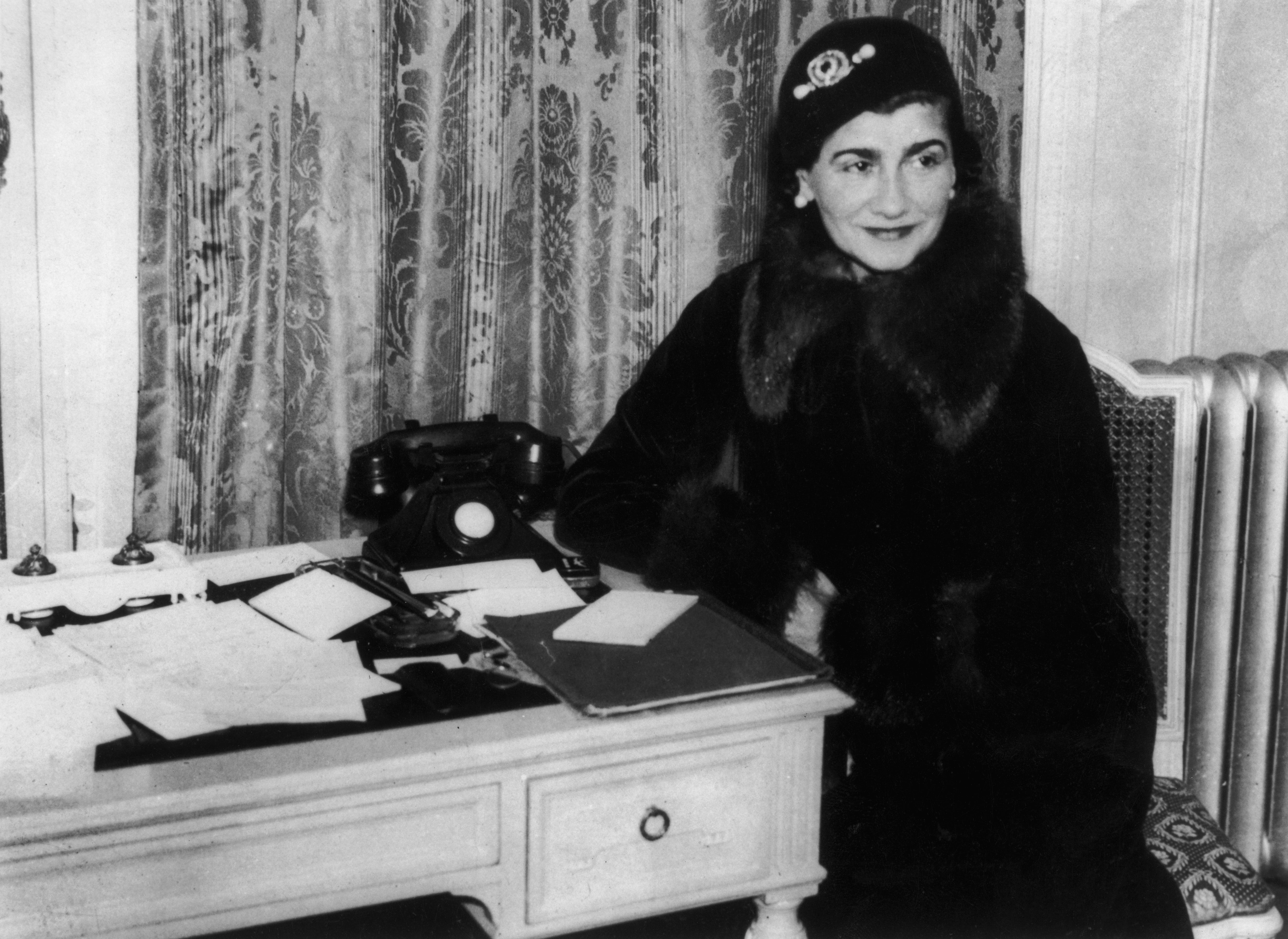 Historia de Coco Chanel Historia de Coco Chanel