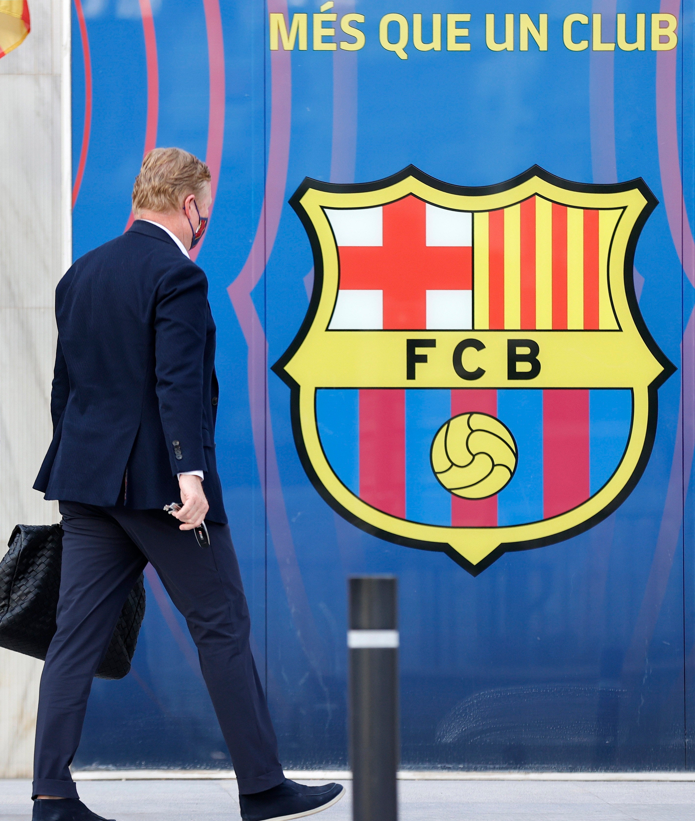 Koeman sigue como entrenador del Barcelona... de momento Koeman sigue como entrenador del Barcelona... de momento