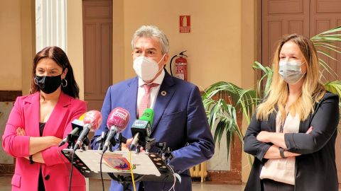 Pilar Zamora, Lucrecio Fernández y Cristina Álvarez-Campana Pilar Zamora, Lucrecio Fernández y Cristina Álvarez-Campana