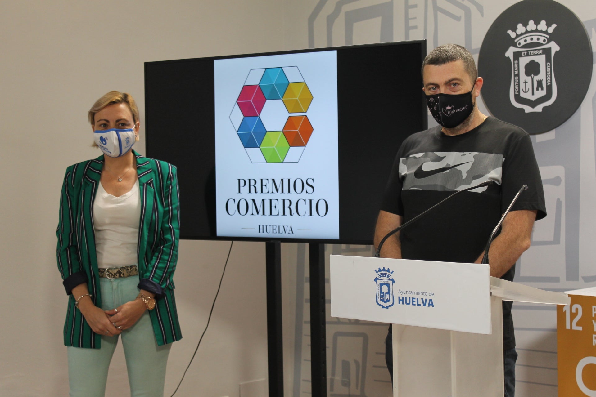 Los Premios al Comercio de Huelva 2021 refuerzan el reconocimiento a las medidas adoptadas por el sector para combatir la crisis sanitaria Los Premios al Comercio de Huelva 2021 refuerzan el reconocimiento a las medidas adoptadas por el sector para combatir la crisis sanitaria