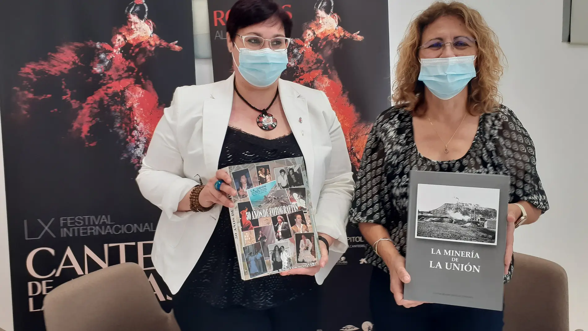 La alcaldesa de funciones de la localidad murciana, Elena José Lozano anuncia que Rojales recibirá el premio de difusión del flamenco 