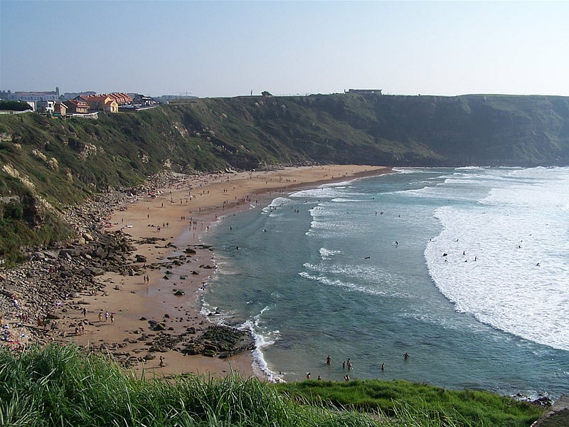 Suances tendrá dos banderas azules este verano: estas son las mejores playas del municipio de Cantabria Suances tendrá dos banderas azules este verano: estas son las mejores playas del municipio de Cantabria