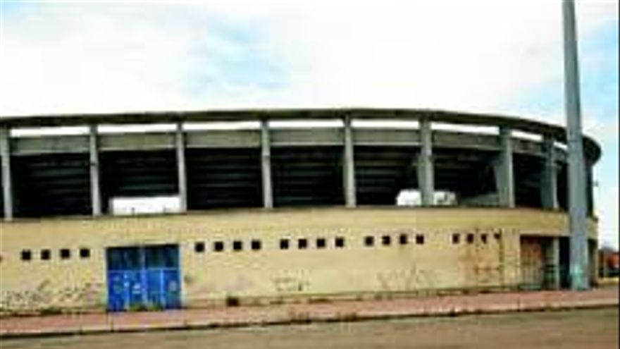 El Ayuntamiento de Badajoz no pondrá ningún impedimento para continuar avanzando en la cesión del Nuevo Vivero El Ayuntamiento de Badajoz no pondrá ningún impedimento para continuar avanzando en la cesión del Nuevo Vivero