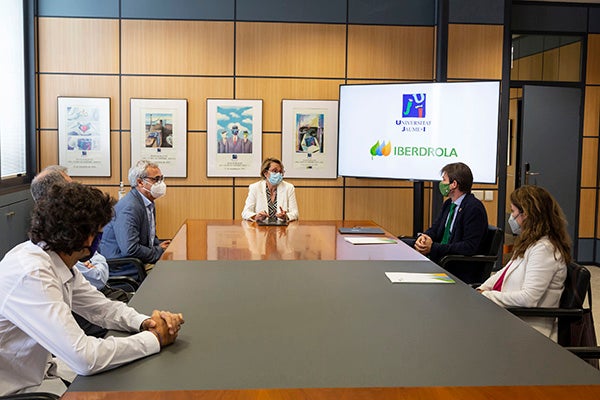 La UJI e Iberdrola colaborarán en el desarrollo de actividades formativas en el ámbito energético La UJI e Iberdrola colaborarán en el desarrollo de actividades formativas en el ámbito energético