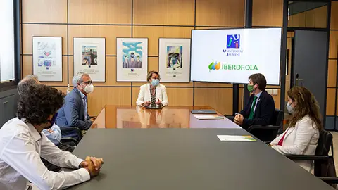 La UJI e Iberdrola colaborarán en el desarrollo de actividades formativas en el ámbito energético La UJI e Iberdrola colaborarán en el desarrollo de actividades formativas en el ámbito energético