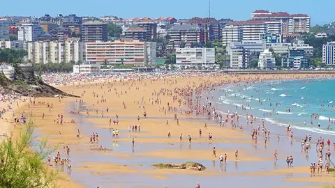 Playa de El Sardinero Ubicada en Santander