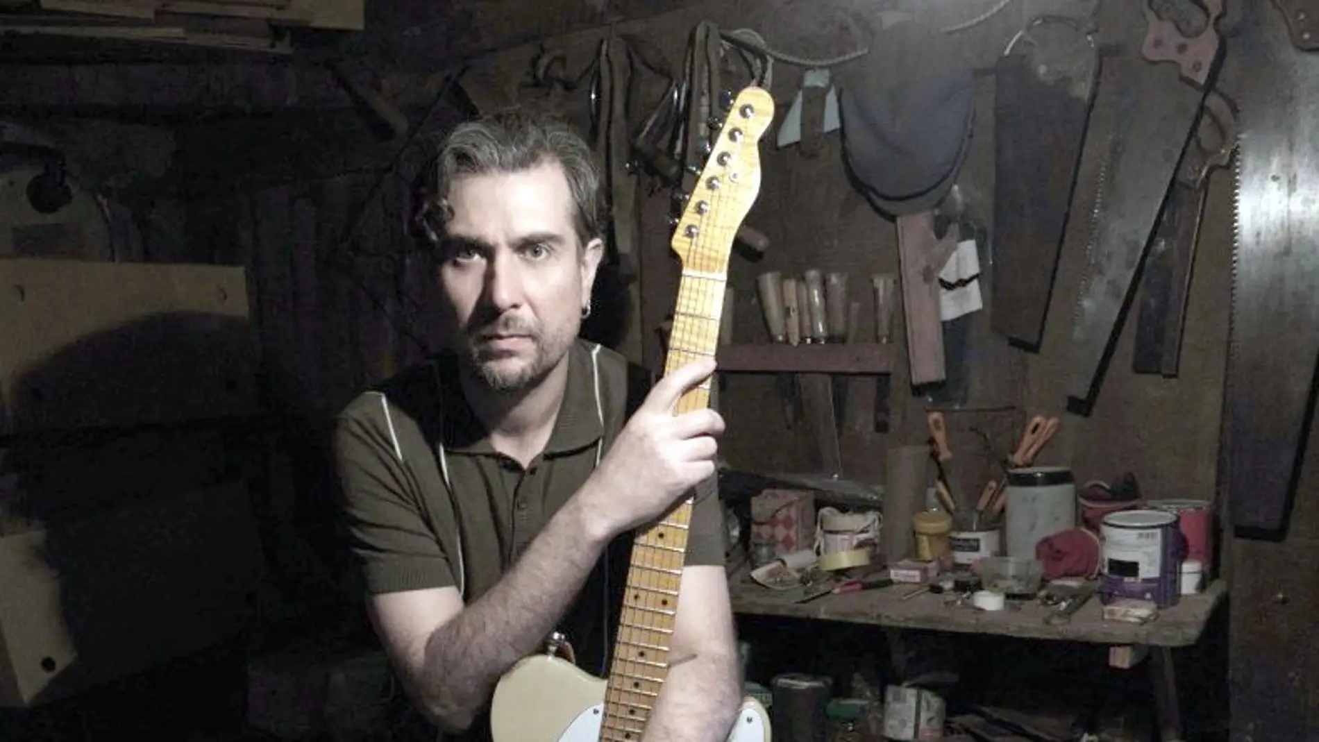 El músico y luthier 