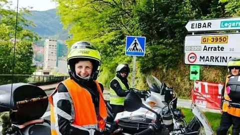 Yolanda Caballero en su moto Yolanda Caballero en su moto