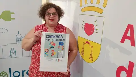 Carmen Gil: “El objetivo principal de esta actividad es educar en valores de igualdad de género a la población de los tres ciclos de educación primaria” gymkana