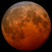Superluna roja por un eclipse lunar