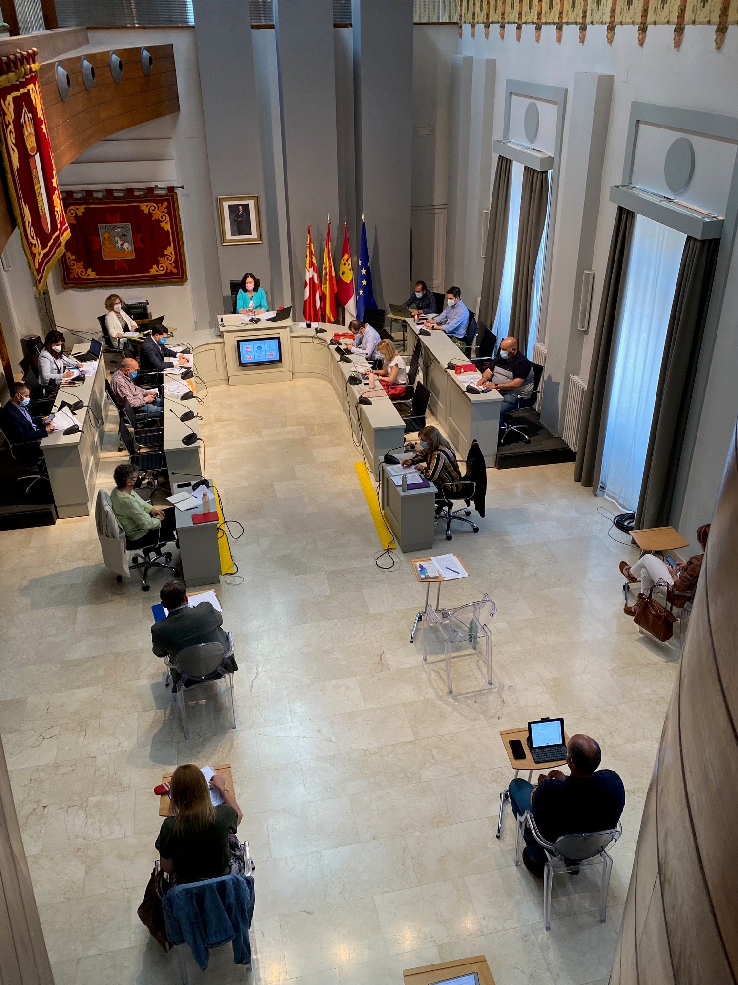 El pleno aprueba la financiación plurianual de la Plaza de España El pleno aprueba la financiación plurianual de la Plaza de España