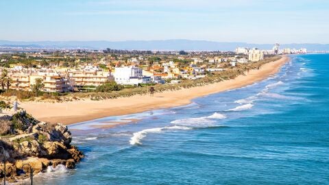 Playa El Dosel en Cullera, Valencia.