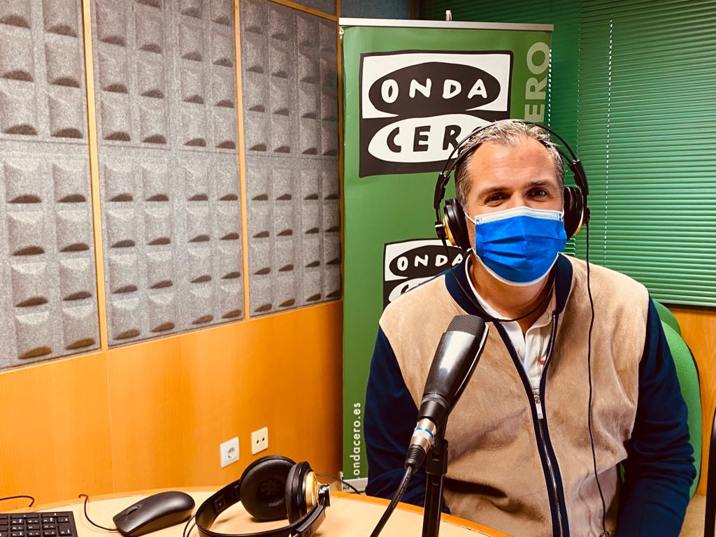 Domínguez: "Presentamos una enmienda a la totalidad porque los presupuestos no hay por donde cogerlos" Domínguez: "Presentamos una enmienda a la totalidad porque los presupuestos no hay por donde cogerlos"
