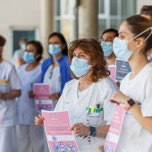 Concentración a las puertas de los hospitales del personal de Urgencias