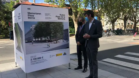 El alcalde , GORKA URTARAN, anuncia la inauguración de la Plaza de la Memoria El alcalde , GORKA URTARAN, anuncia la inauguración de la Plaza de la Memoria
