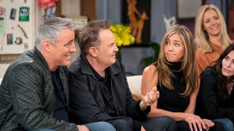 Imagen promocional del reencuentro de los actores de la serie 'Friends'
