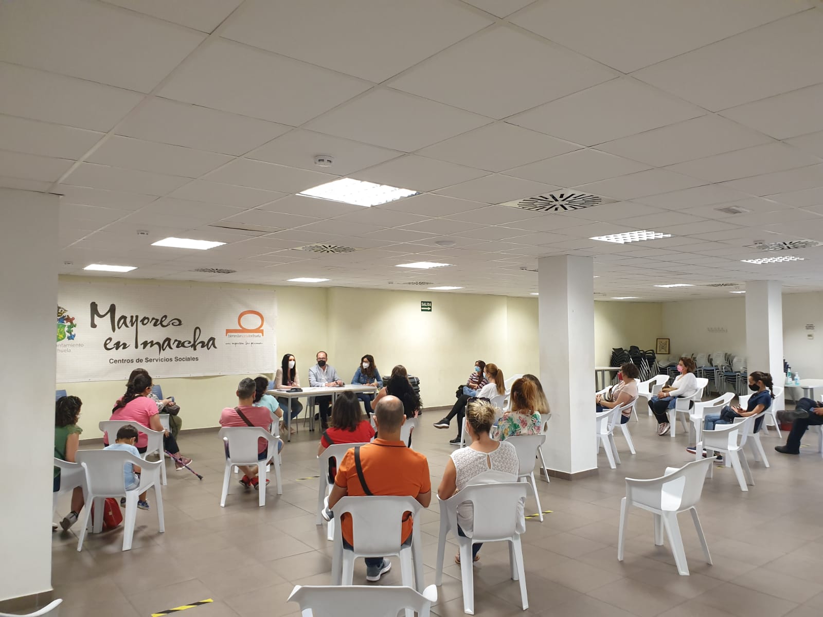 La concejal de Bienestar Social ha explicado a los padres que el próximo curso escolar tendrán ya este servicio La concejal de Bienestar Social ha explicado a los padres que el próximo curso escolar tendrán ya este servicio