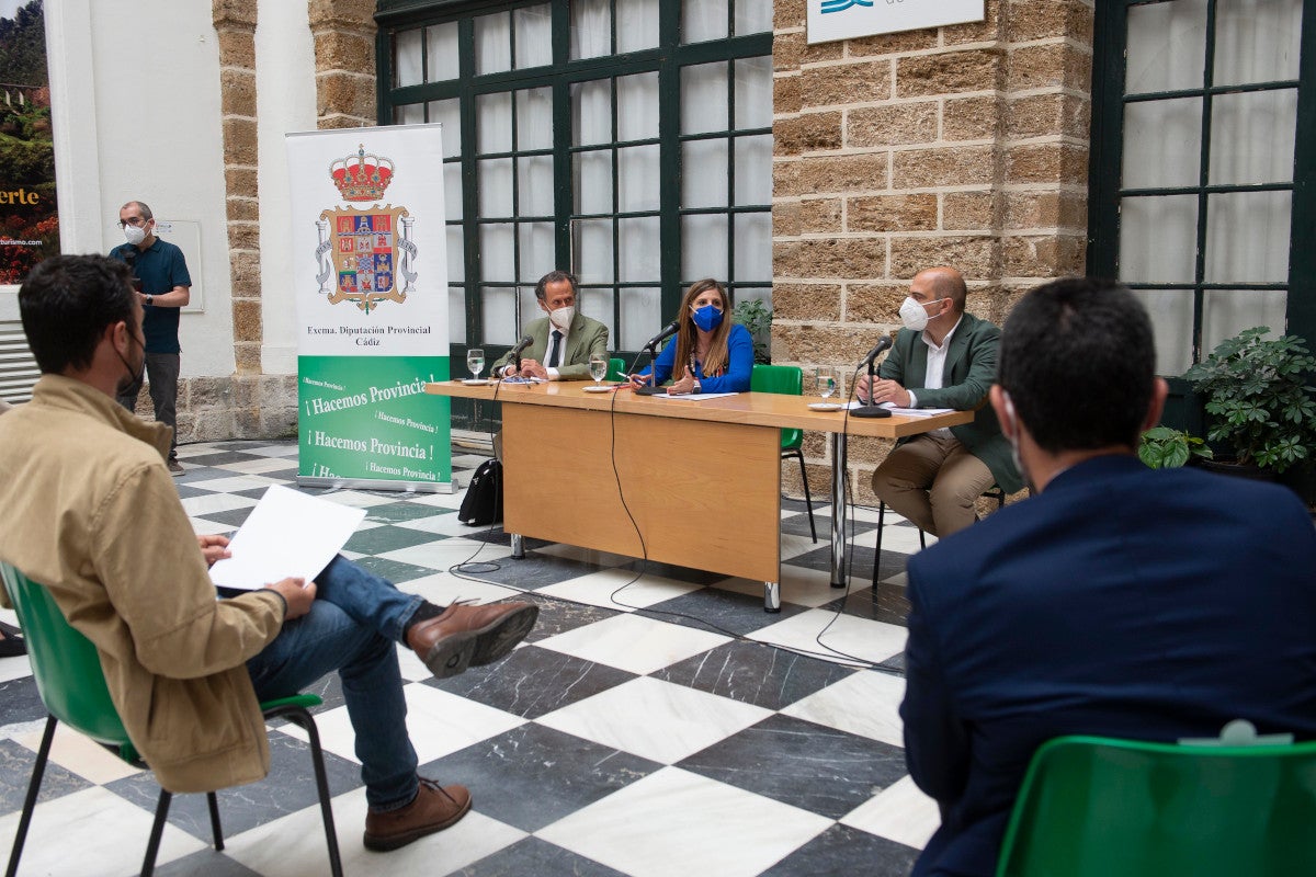 Diputación invertirá 21 millones de euros en 400 actuaciones en la provincia Diputación invertirá 21 millones de euros en 400 actuaciones en la provincia