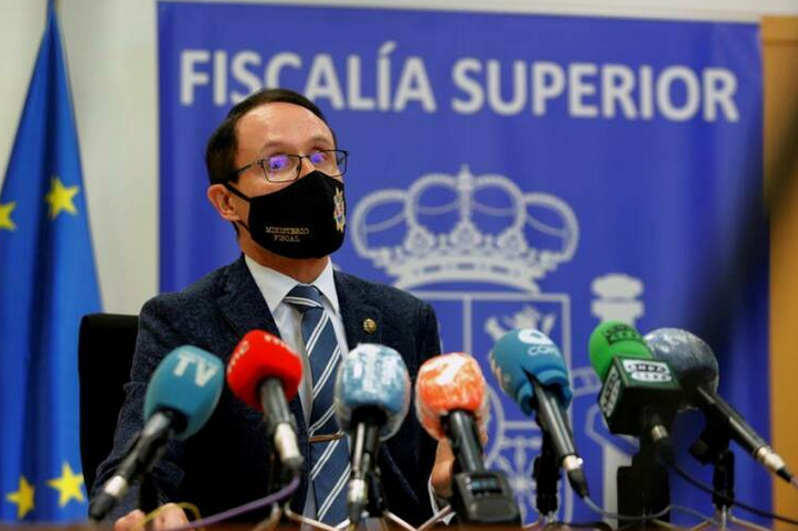 Ni Esther Clavero ni Felipe Coello cometieron delito al vacunarse contra el coronavirus Ni Esther Clavero ni Felipe Coello cometieron delito al vacunarse contra el coronavirus