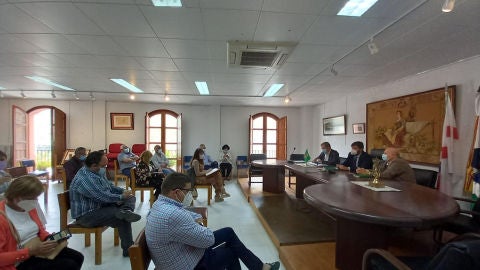 Reuni&oacute;n en Padules
