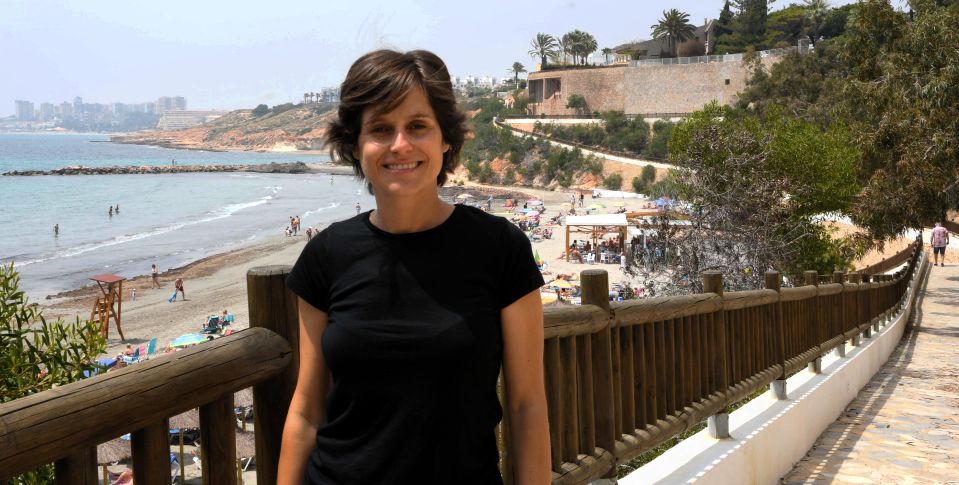 Esta playa, Cala Cerrada, reúne las condiciones y características idóneas para poder disfrutar del surf Esta playa, Cala Cerrada, reúne las condiciones y características idóneas para poder disfrutar del surf
