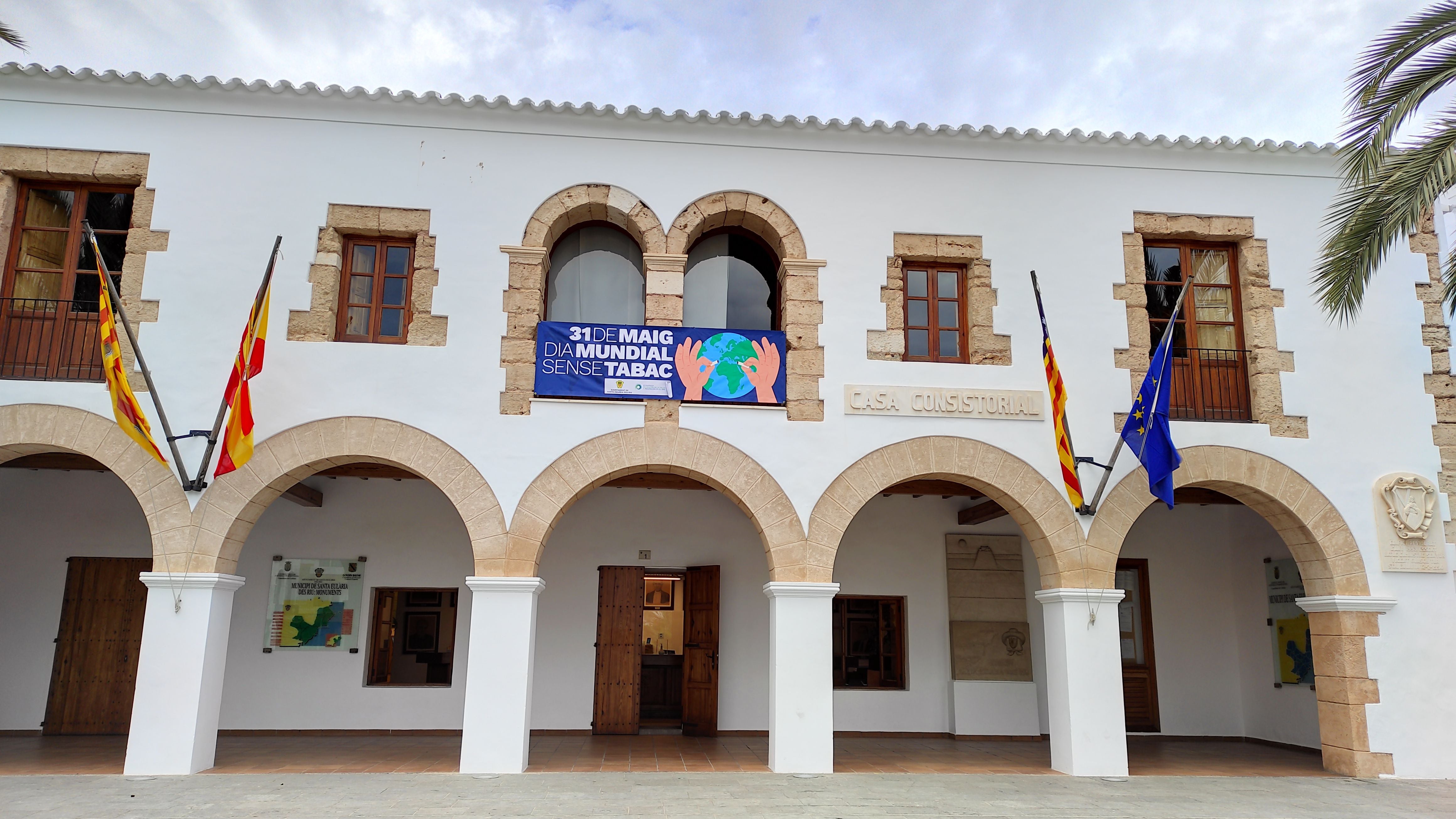 Santa Eulària se suma al Día Mundial Sin Tabaco en el quinto aniversario de la declaración de la primera playa sin humos Santa Eulària se suma al Día Mundial Sin Tabaco en el quinto aniversario de la declaración de la primera playa sin humos