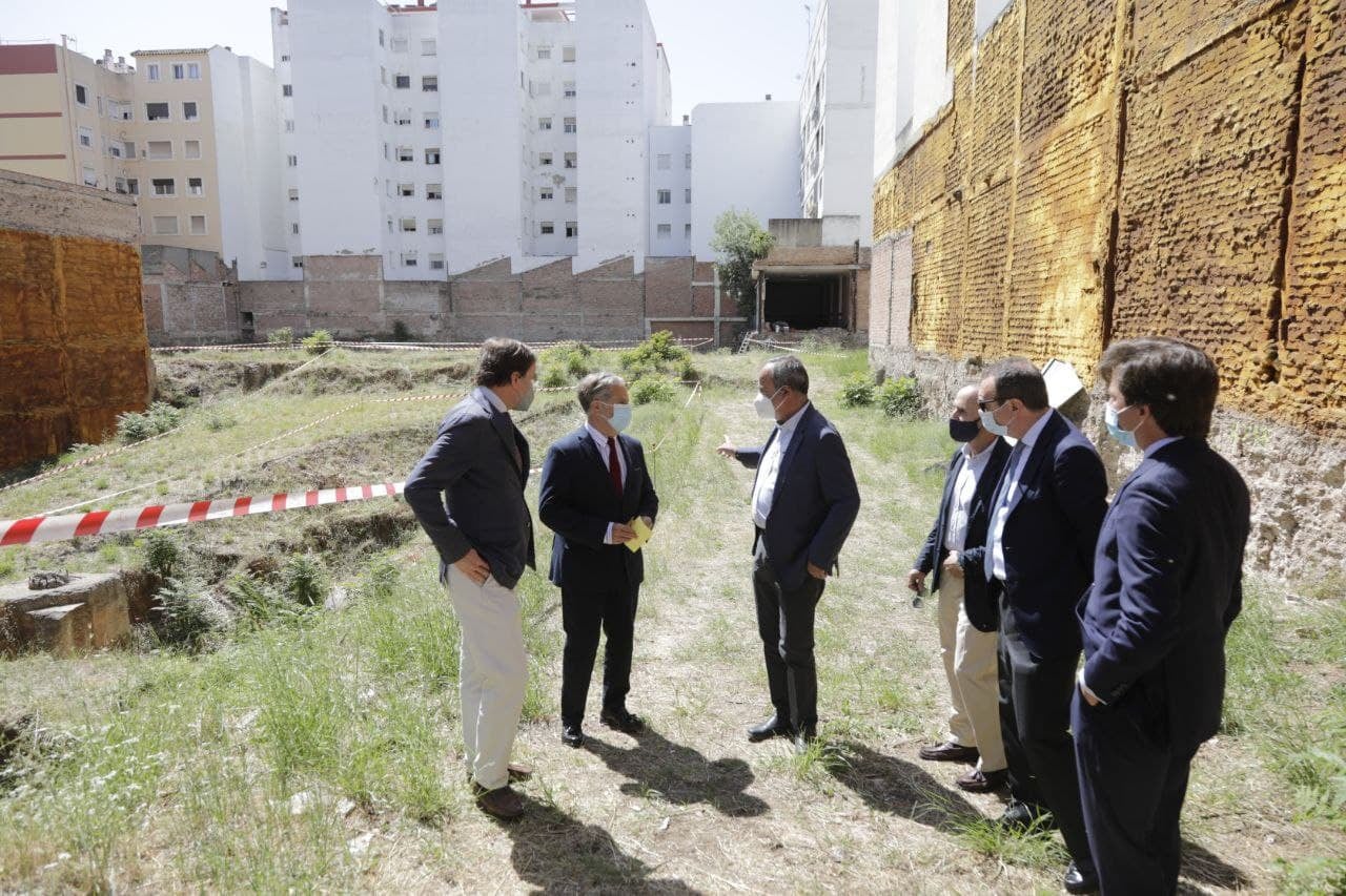Comienza la construcción de viviendas en el antiguo solar del hotel Gran Capitán Comienza la construcción de viviendas en el antiguo solar del hotel Gran Capitán