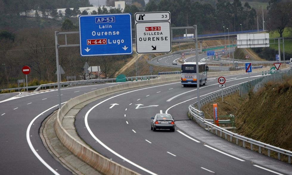A Deputación de Ourense reclama rebaixar as peaxes da autoestrada AP-53 A Deputación de Ourense reclama rebaixar as peaxes da autoestrada AP-53