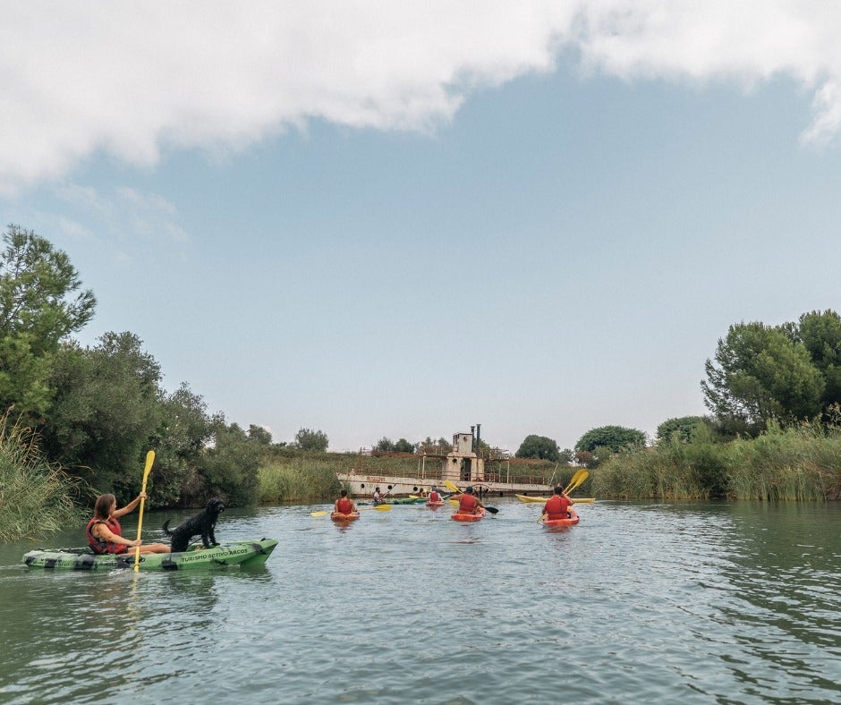 Senderos, patrimonio y deportes acuáticos: la apuesta de Arcos para su verano Senderos, patrimonio y deportes acuáticos: la apuesta de Arcos para su verano