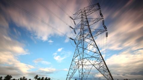 El Gobierno ultima un mecanismo para abaratar la luz y reducir los beneficios de las el&eacute;ctricas por la energ&iacute;a hidr&aacute;ulica y nuclear
